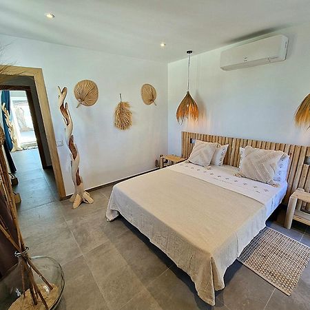 Villa Lomy 카사레스 외부 사진