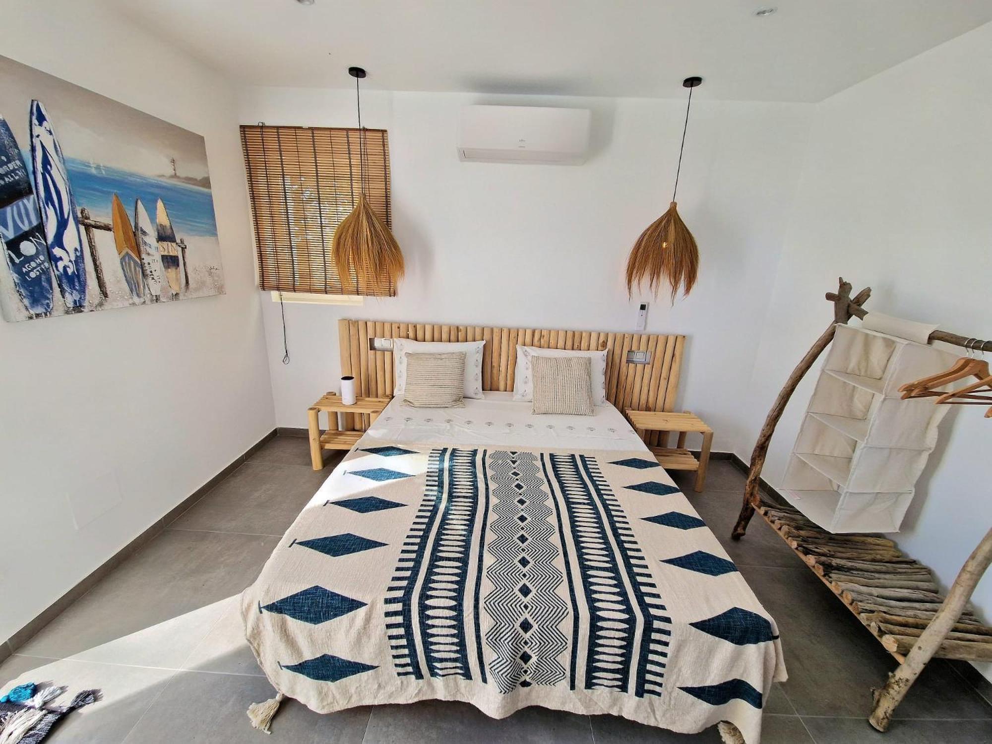 Villa Lomy 카사레스 외부 사진