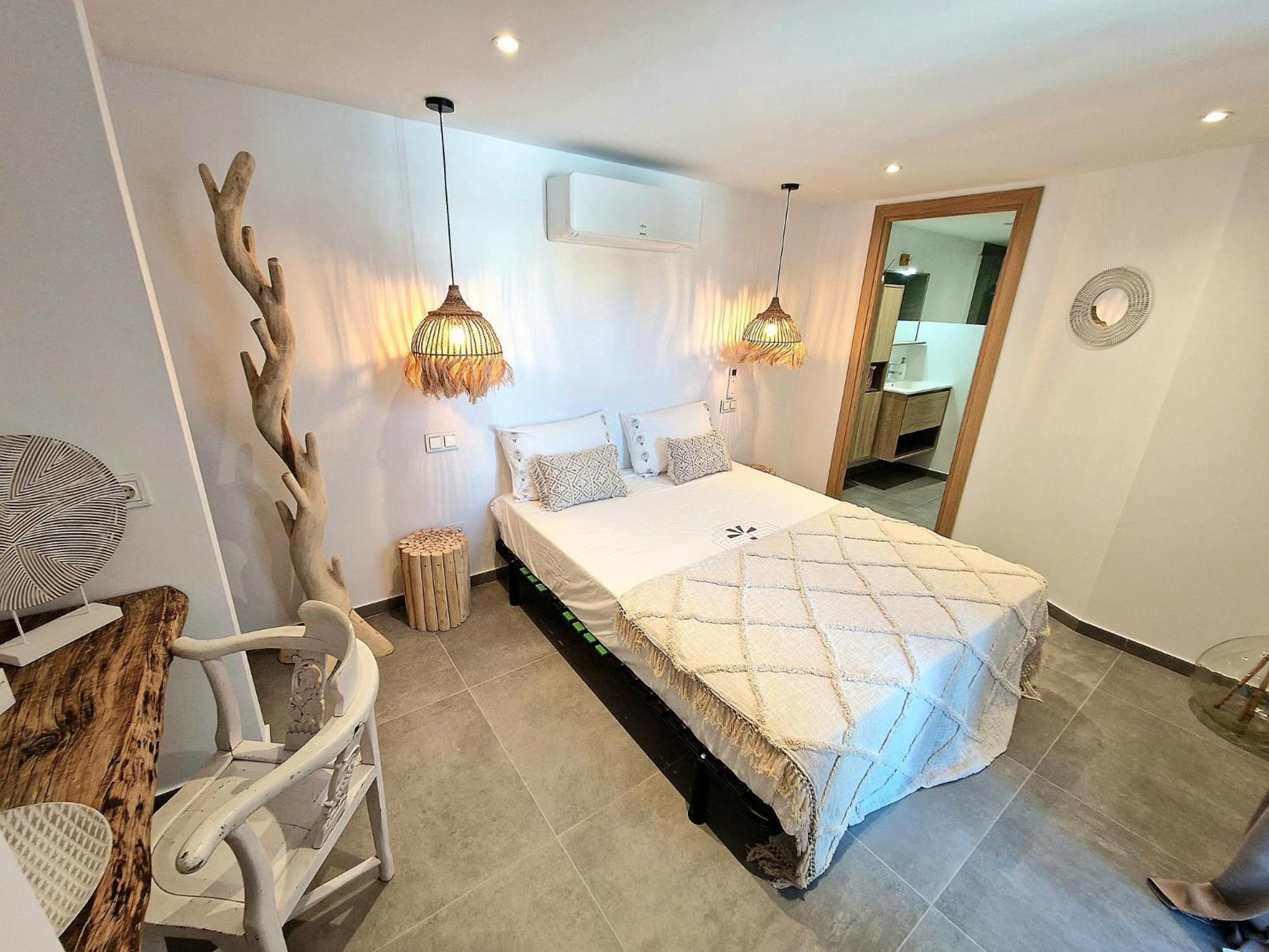 Villa Lomy 카사레스 외부 사진