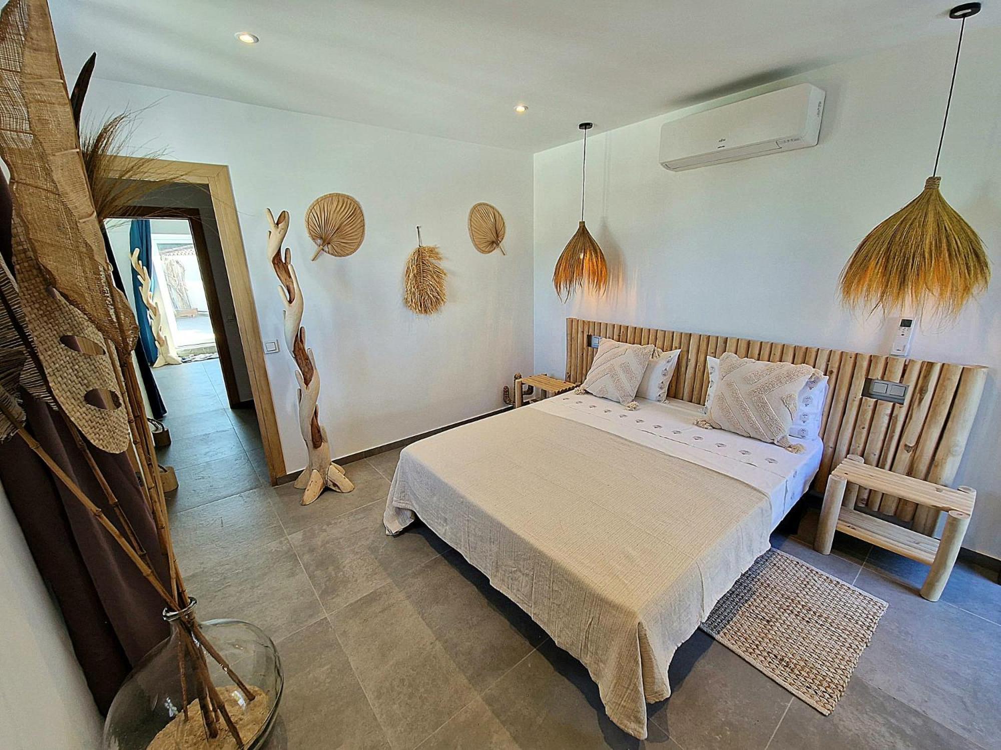 Villa Lomy 카사레스 외부 사진